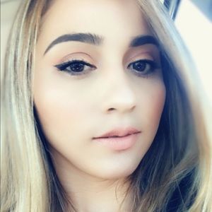 Meet your Posher, Ingrid